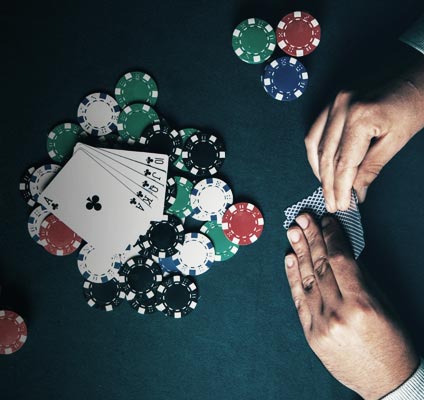 How should you play poker at Bodog Casino?